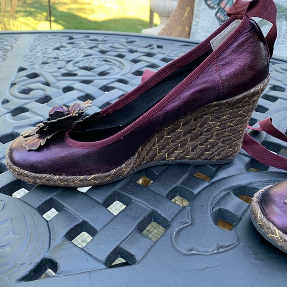 Metallic leather espadrilles - Picture 3 of 9